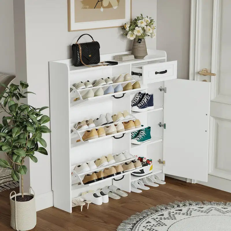 Meuble à chaussures blanc autoportant avec tiroirs basculants et rangement latéral.