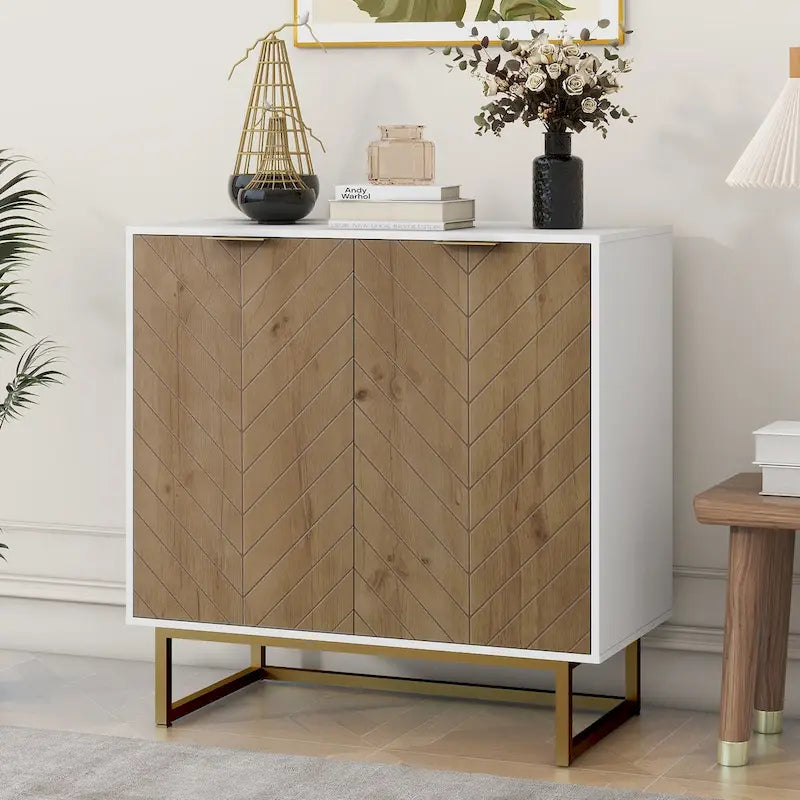 Buffet double porte à chevrons blanc et bois naturel avec pieds dorés
