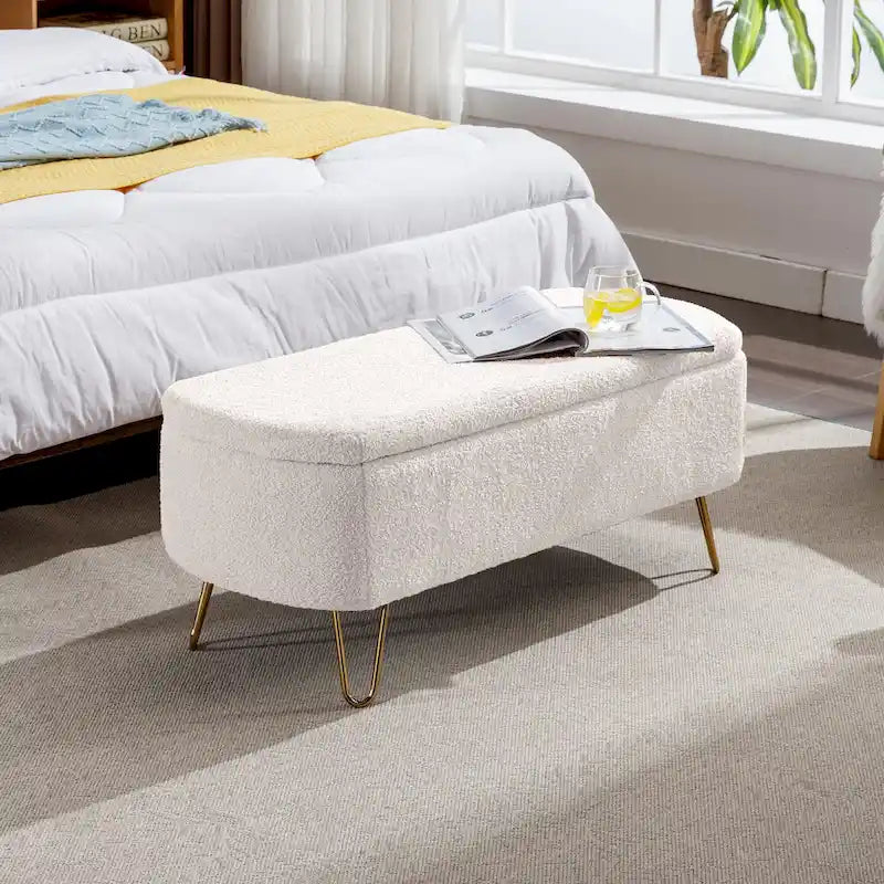 Banc de rangement ottoman rembourré en fausse fourrure avec pieds en épingle dorés Bleu ivoire