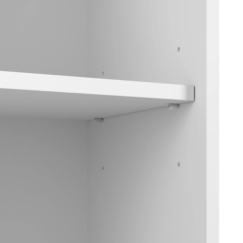 Meuble de rangement accent blanc avec portes, casiers ouverts, étagères réglables et pieds en acier